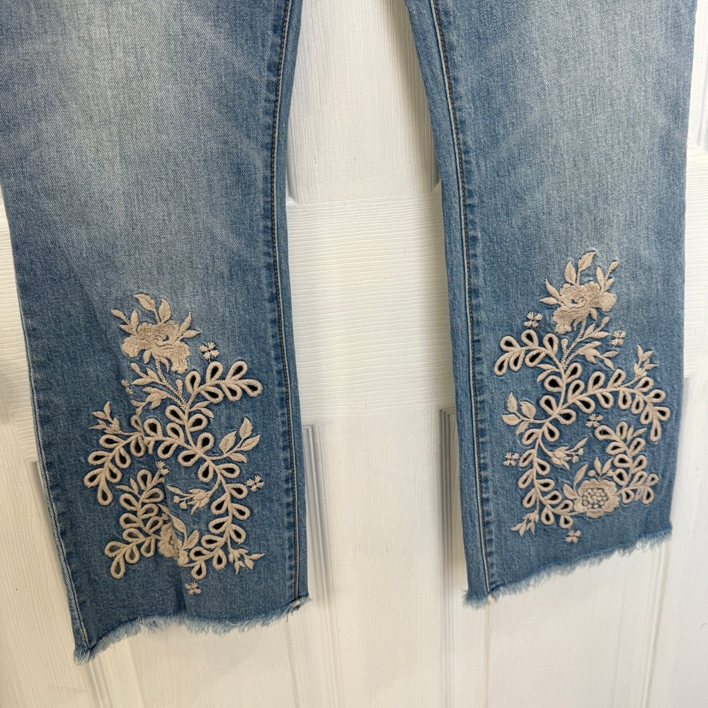 Johnny Was Jeans Women's Size 26 Bohemian Cropped Baby Boot Embroidered Floral - Picture 7 of 9